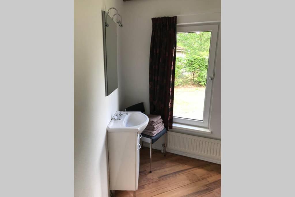 Rustig Gelegen Bungalow In Mooi Havelte Exteriér fotografie